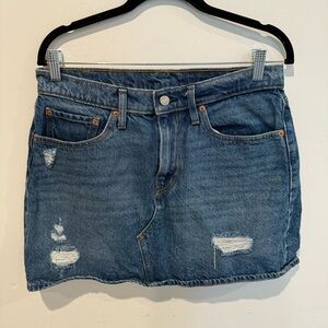 Levi’s Deconstructed Denim Distressed Mini Skirt Womens Size 30 Classic Casual